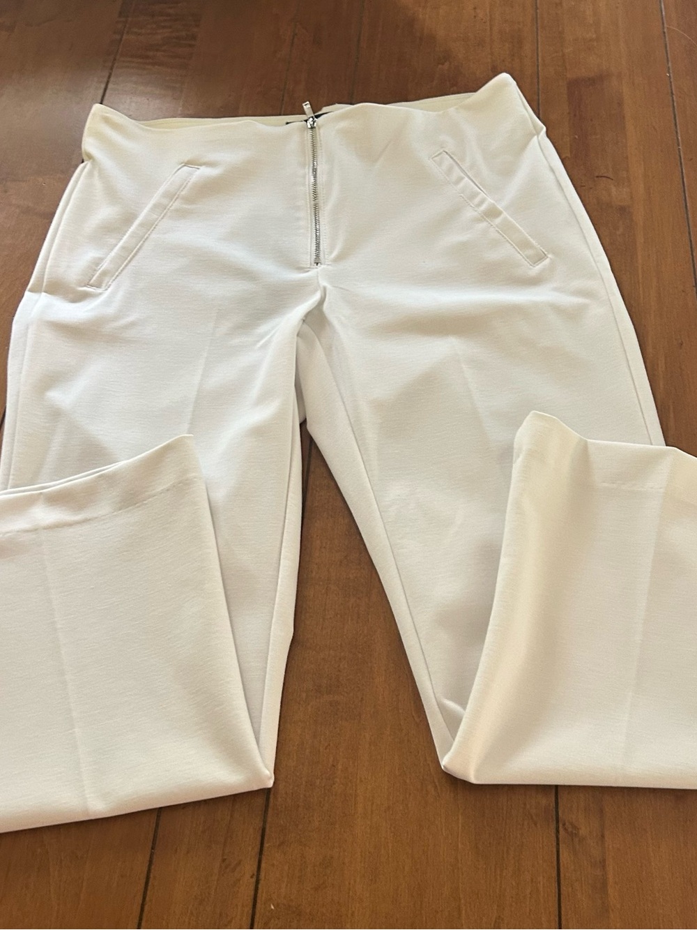 Karl Lagerfeld, Paris, White dress flare leg crop pants size 8, new witgs